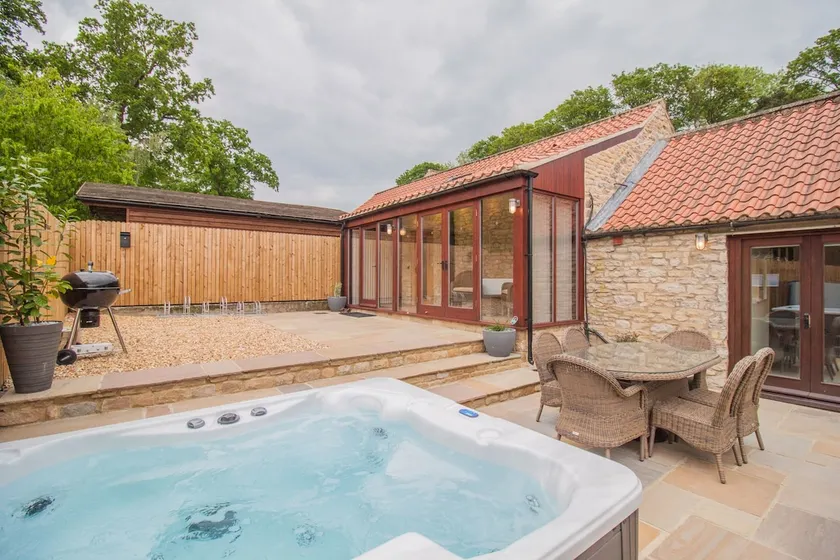 Dalby Cottage | sleeps 6 - Hot Tub, Dog Friendly - 5* Gold - Image 1