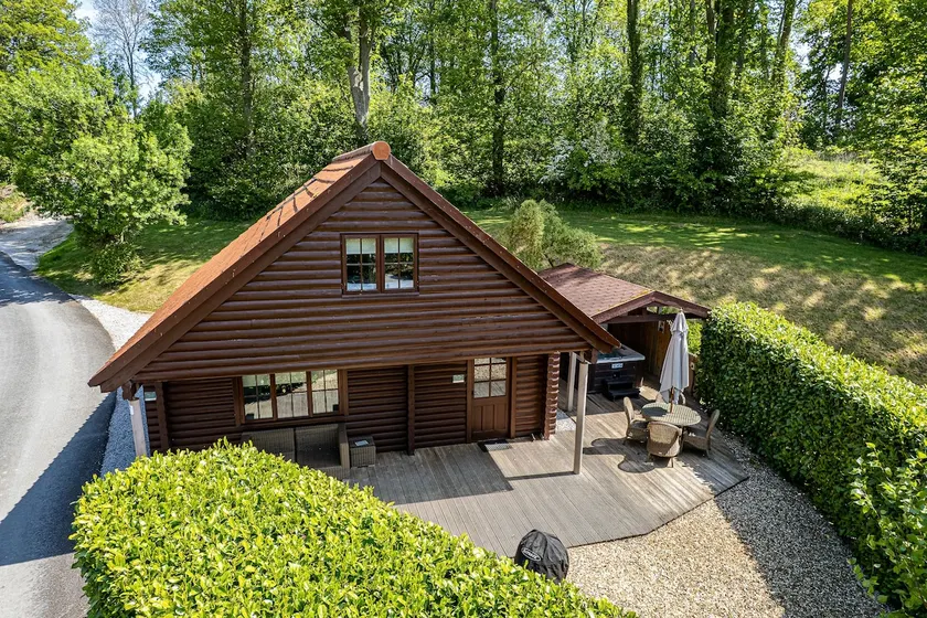 Woodland Escape | Luxury Lodge with Hot Tub - Image 1