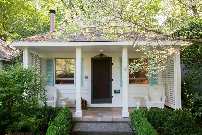 Luxury Cottage in Downtown Calistoga - Accessible - Image 1