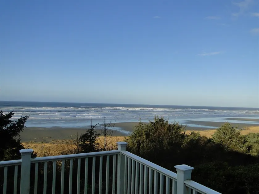 Bluff House - Image 1