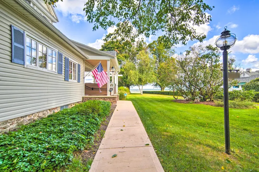 Private Waterfront Lake Erie Home w/ BBQ Patio - Image 1