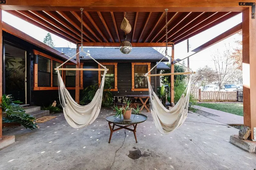 | The Jungle Bungalow | Downtown Chico | - Image 1