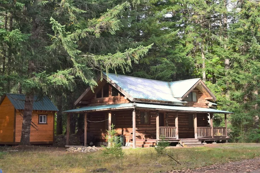 Cascade Log Cabin | Mt Rainier, WIFI, Log Cabin - Image 1