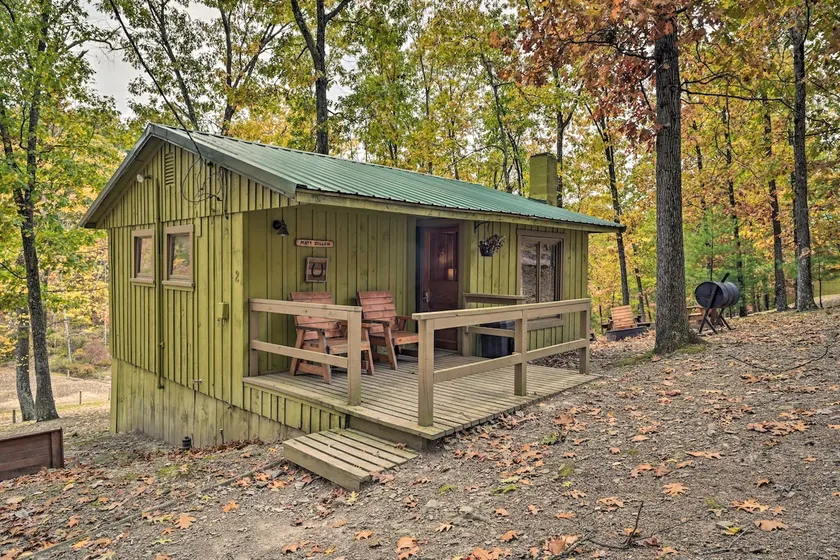 'Matt Dillon' Cabin ~ 1 Mile to Raystown Lake! - Image 1