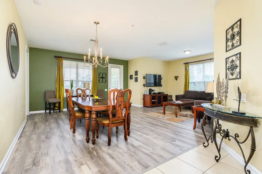 Premium Lake View Condo, Vista Cay - 1005 - Image 1