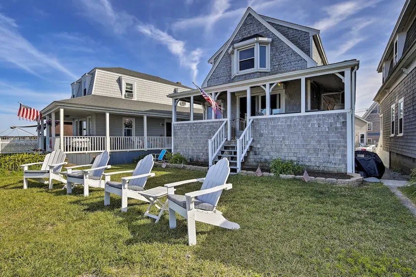 NY! Oceanfront Marshfield Home m / veranda + grill! - Image 1