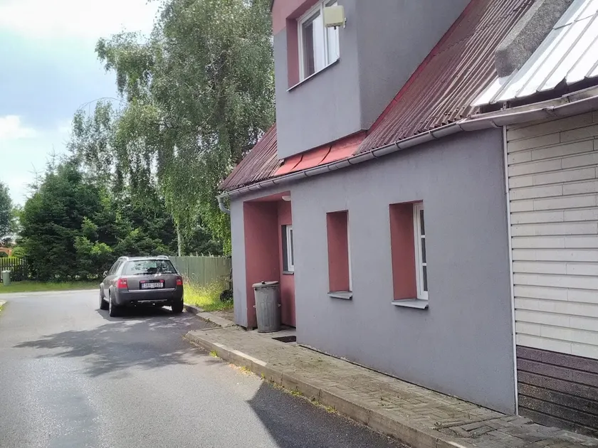 Dom Medenec blízko svahu Alšovka - Image 1