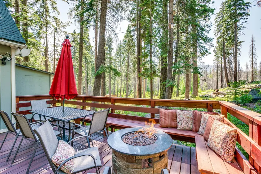 NEU! South Lake Tahoe Cabin mit Deck und Feuerstelle - Image 1