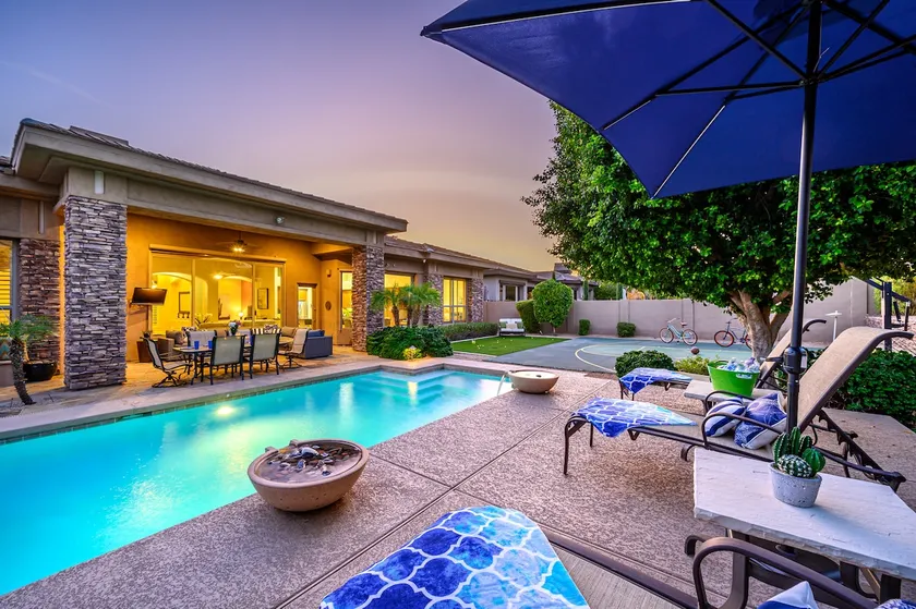 Avante Luxury Family Retreat - Image 1
