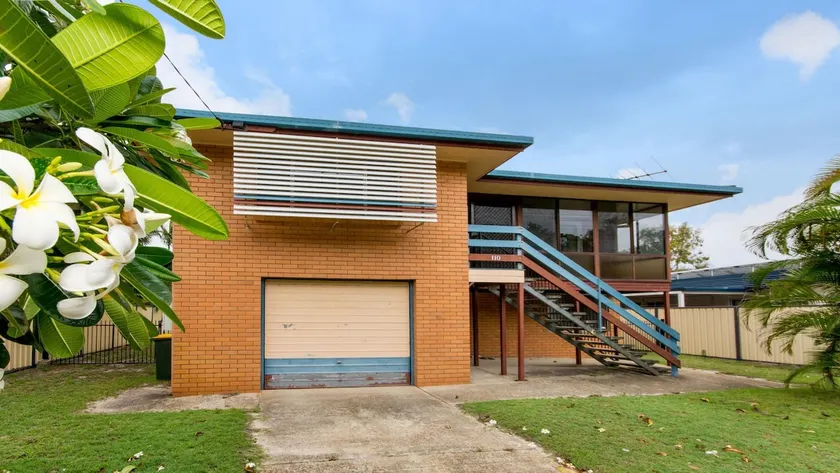 Short Stroll to Surf Beach - North Street, Woorim - Image 1