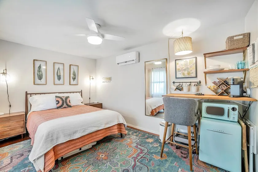 Cozy Private Guest Suite Centrally Located - Image 1