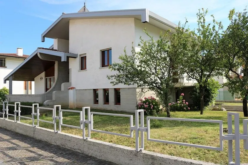 Villa apropiada para familias con jardín, barbacoa y terraza | Vistas al jardín | Admite mascotas - Image 1