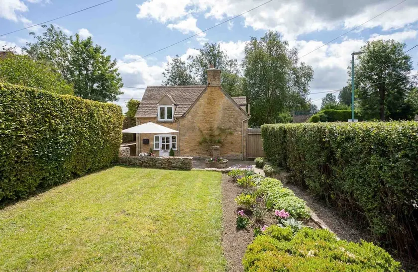 Weir Cottage - Image 1
