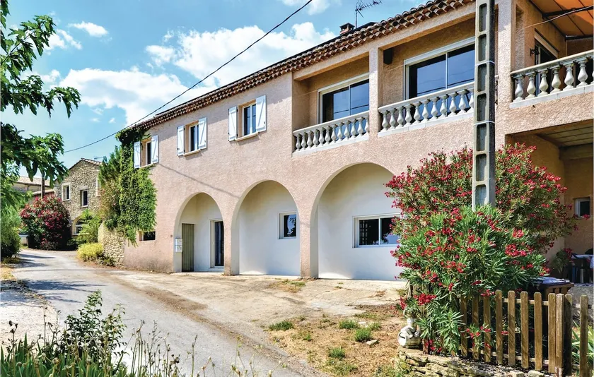 Stunning home in Montaren et St Mediers - Image 1