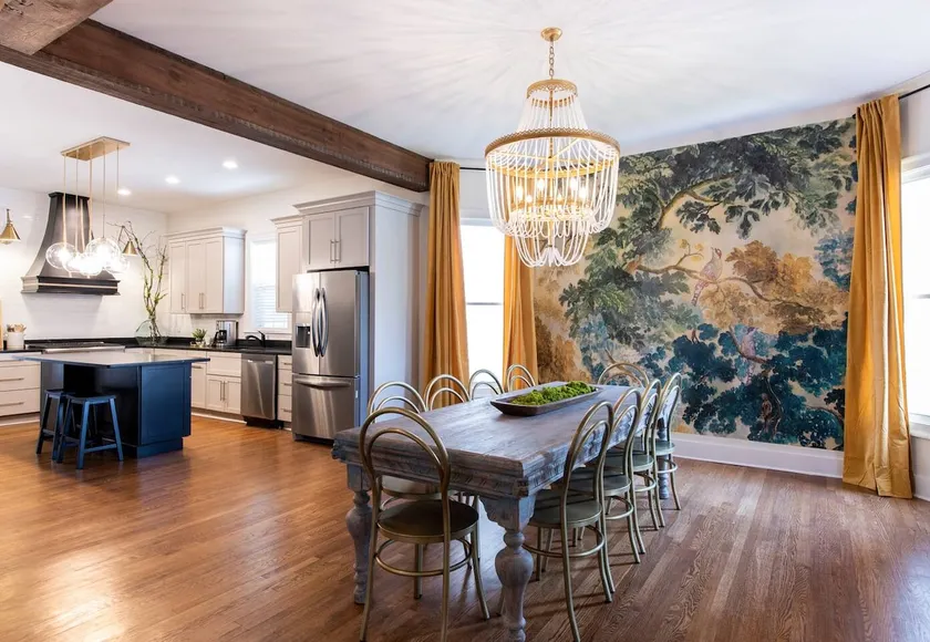 15 Min to Bourbon Fest | 4 En-Suites | Sleeps 10 - Image 1