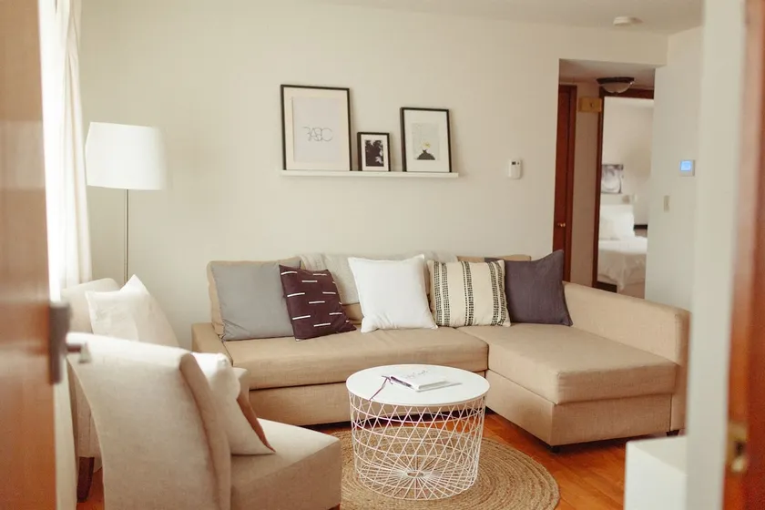 Creative, Modern, Bright Getaway - Image 1