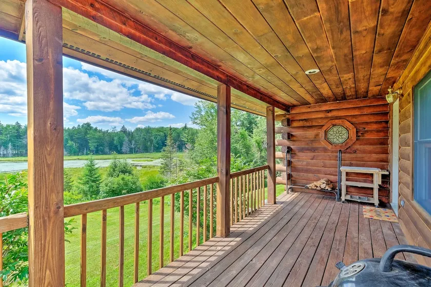Jacksonville Cabin w/ Wraparound Deck & Views - Image 1