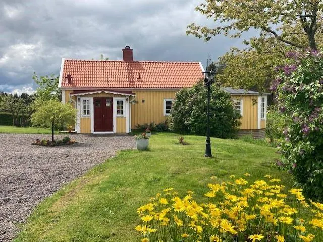 Holiday home with BBQ - Image 1