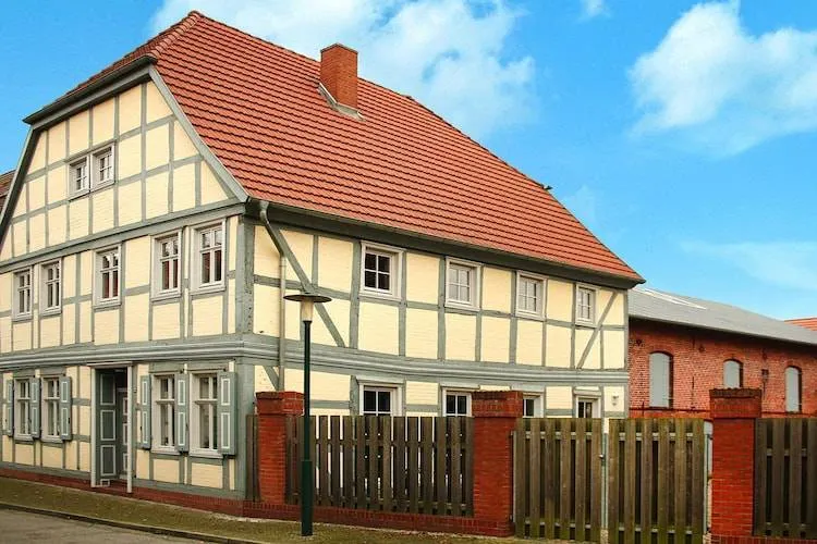 Fully equipped spacious house with garden, barbecue & terrace | Dogs allowed - Image 1