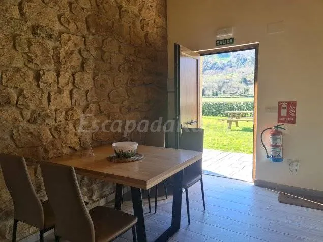 Children-friendly nice cottage with terrace, barbeque & garden | River view - Image 1