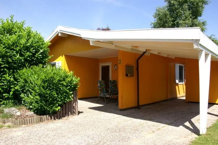 House with barbeque, garden & terrace - Image 1
