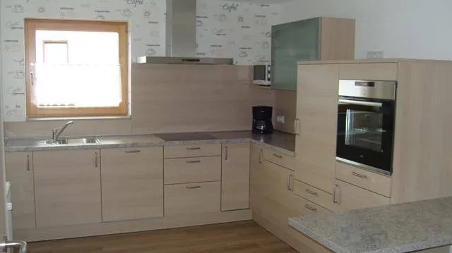 Family-friendly pleasant apartment with terrace - Image 1