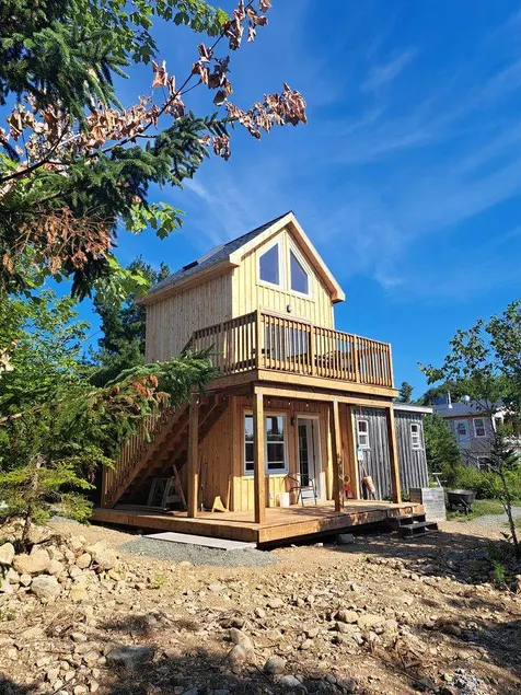 Luminous Wooden Tower with Deck and Ocean Views in Nova Scotia - Image 1