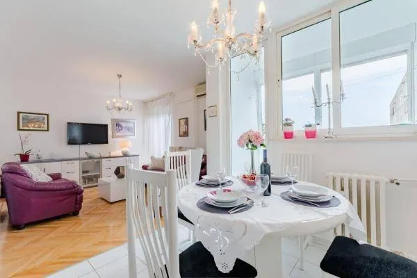 Fully equipped holiday apartment - Image 1