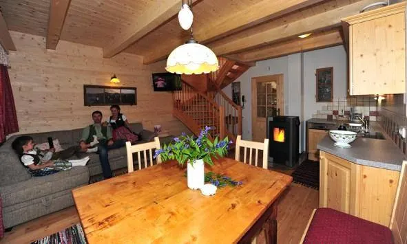 Holiday home with sauna, garden & terrace - Image 1