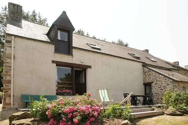 Gite with terrace, BBQ & garden - Image 1