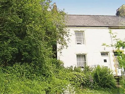 Cottage with terrace, garden & barbeque - Image 1