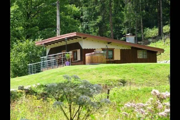 Chalet with garden & sauna | Mountain view - Image 1