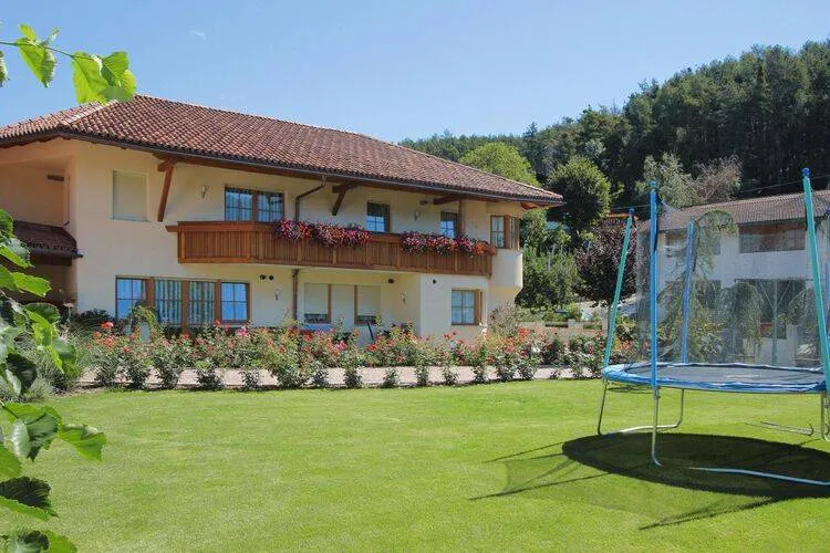 Fully equipped flat with pool | Pets are welcome - Image 1