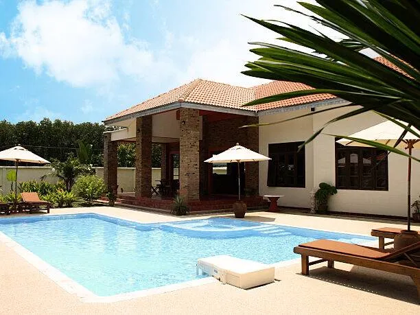 Villa with pool | Beach nearby - Image 1