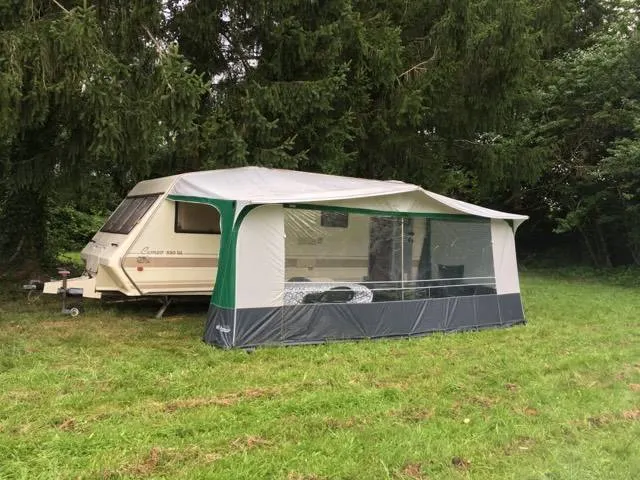 Cabin | Lake view - Image 1