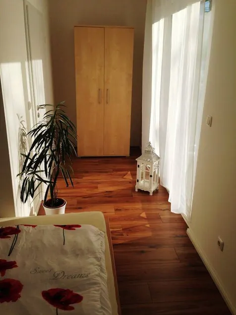 Grande chambre chez l'habitant - Image 1