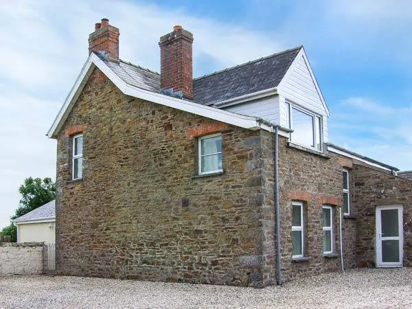 Cottage with garden & BBQ - Image 1