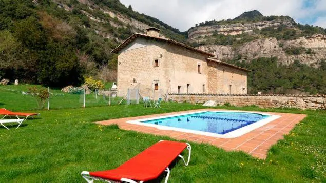 Cottage avec piscine, barbecue et terrasse | Vue jardin - Image 1