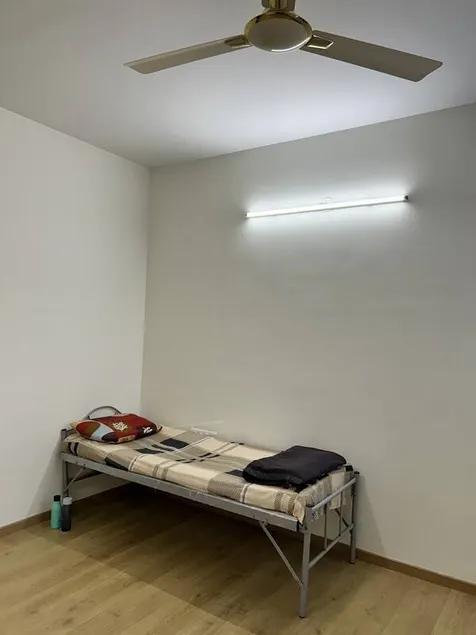 Dedicated room with garden - Image 1