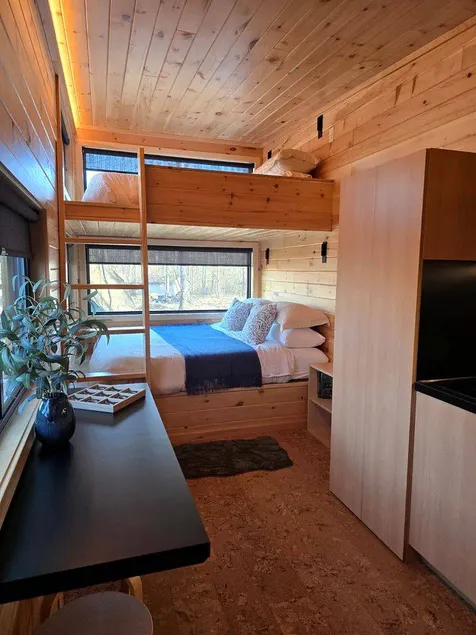 Willow: Modern Eco-Pod Retreat in Pennsylvania Forest in a Tiny Cabin with Scenic Views - Image 1