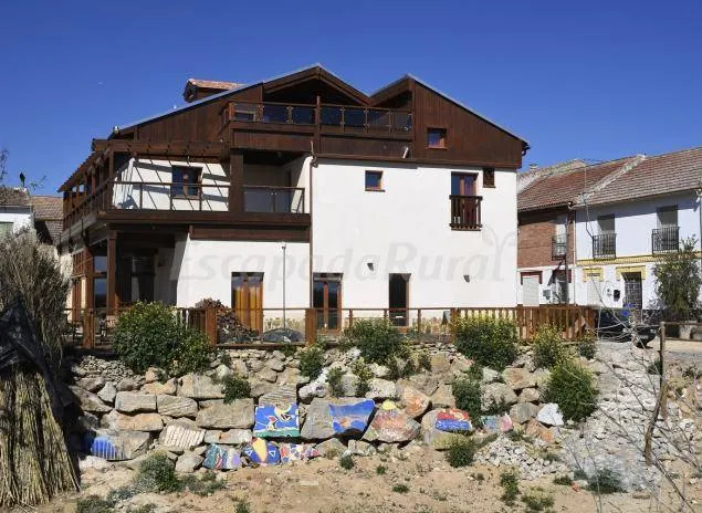 Family-friendly wonderful cottage with pool, terrace & BBQ | Mountain view - Image 1