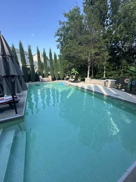 Chambre chez l'habitant avec piscine - Image 1