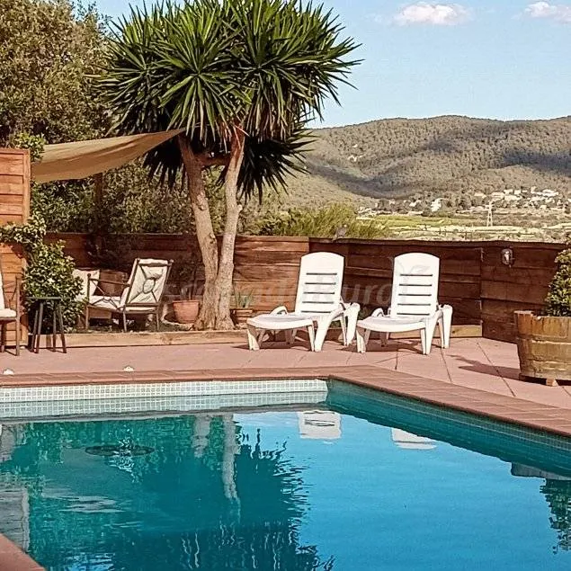 Family-friendly wonderful cottage with terrace, garden & sauna | Mountain view | Dogs allowed - Image 1