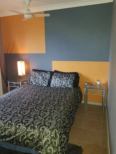 Magnífica habitación en casa de familia con jardín - Image 1