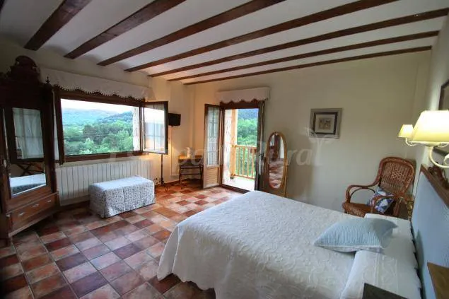Family-oriented wonderful cottage with terrace, hot tub & garden | Golf view | Pets are welcome - Image 1