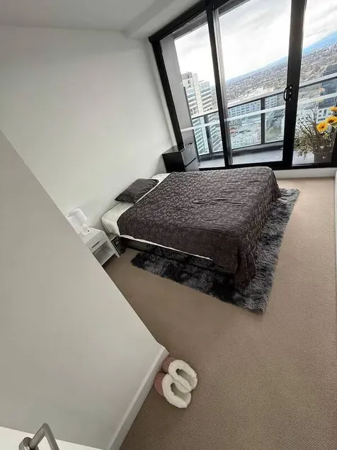 Agréable chambre privée avec piscine | Parfaite pour le travail à distance - Image 1