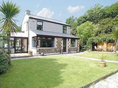 Family-friendly cottage with garden | Pet-friendly - Image 1