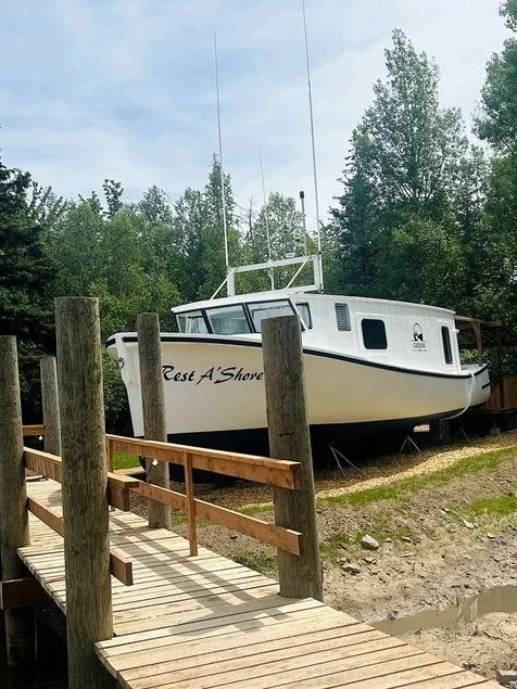 Peaceful Boat Retreat with Luxury Interior with Hot Tub in Cocagne, New Brunswick - Image 1