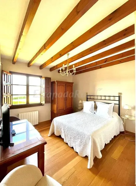 Pleasant cottage with garden, hot tub & terrace | River view - Image 1
