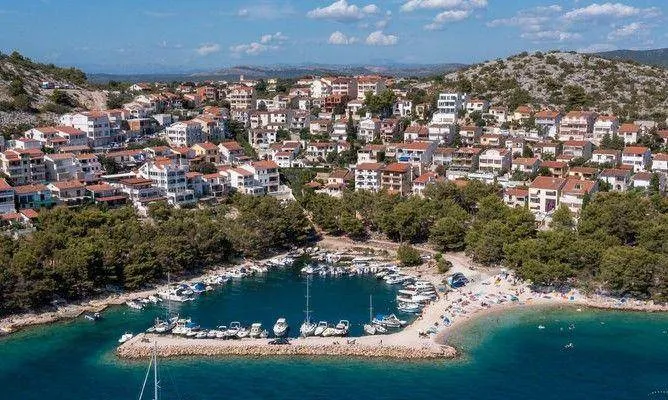 Family-oriented nice apartment | Sea view | Pets allowed - Image 1